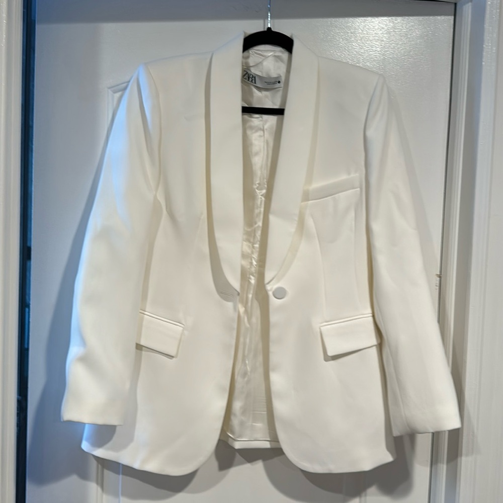 Zara woman’s blazer